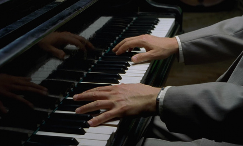 Четверг Живая музыка (Евгений пианино) с 18:00 до 22:00