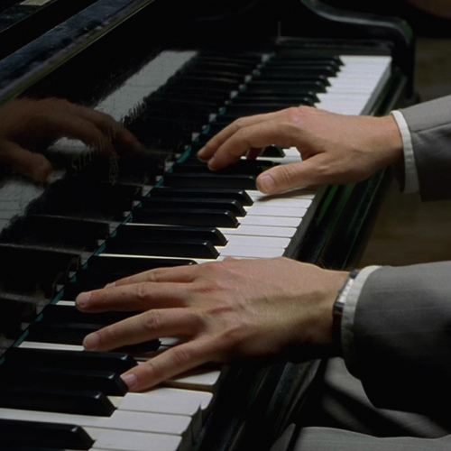 Четверг Живая музыка (Евгений пианино) с 18:00 до 22:00