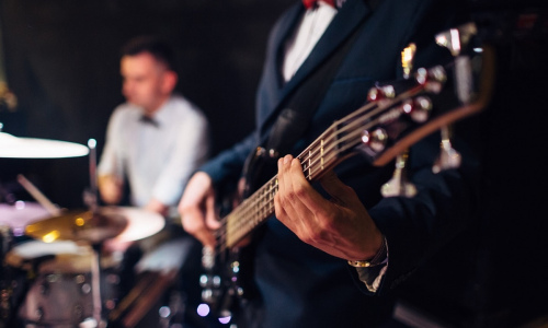 Воскресение 16 ноября. Живая музыка