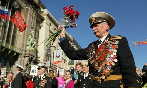 В День Победы,всем солдатская каша и горячий чай!